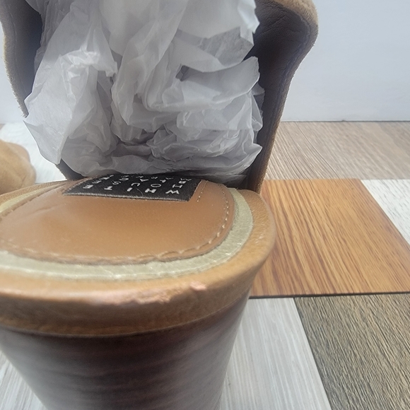 Women's Leather 6M Peep Toe Booties - Picture 6 of 6